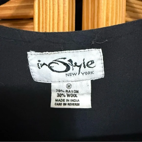 Colorful Patterned wool Vest - Picture 2 of 5